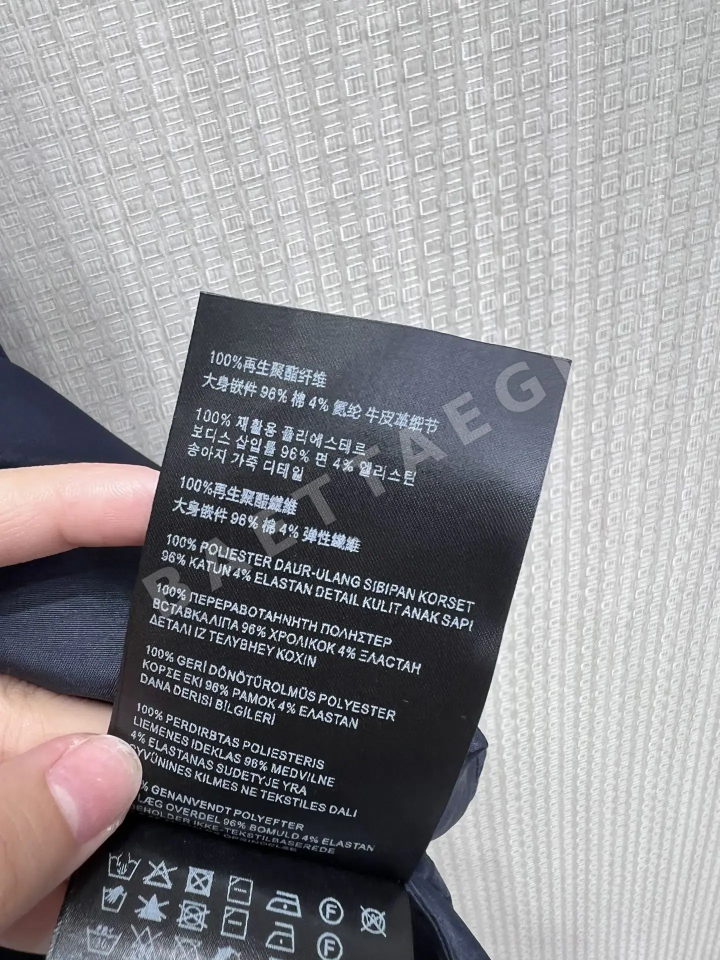 미우미우 노슬리브 후드 하프 집업 원피스 상세 이미지 8
