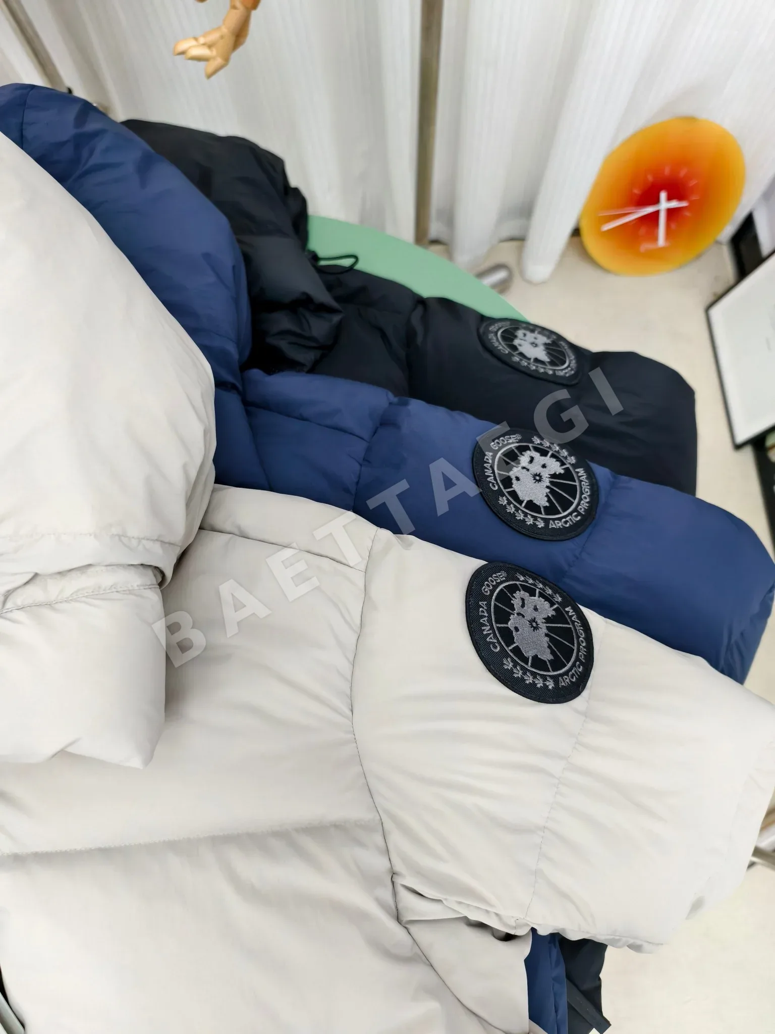 캐나다구스 크로프트론 블랙라벨 다운 재킷 여성 패딩 상세 이미지 2