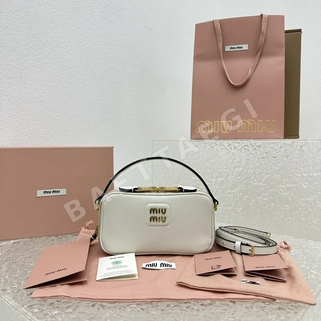 미우미우 가방 68239