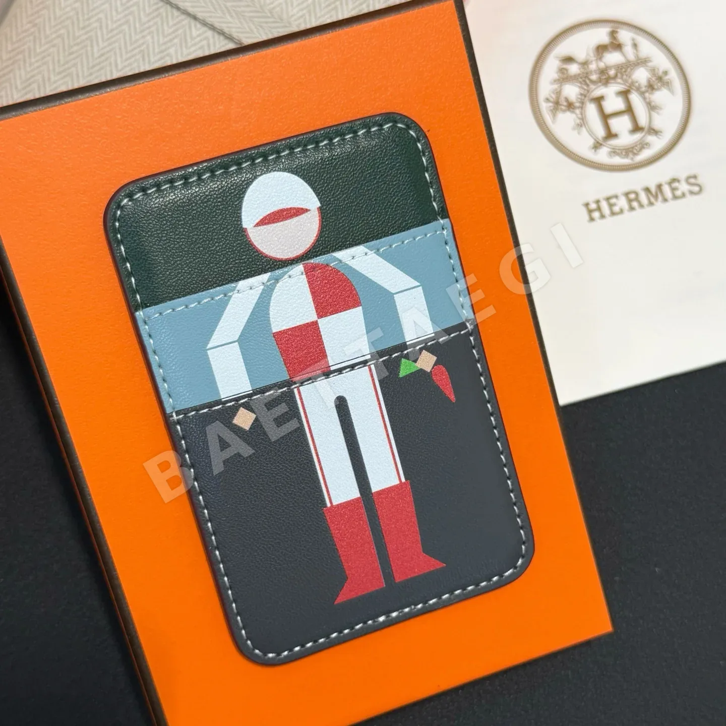 에르메스 맥세이프 마그네틱 지갑 166842 Hermes Wallet 상세 이미지 5
