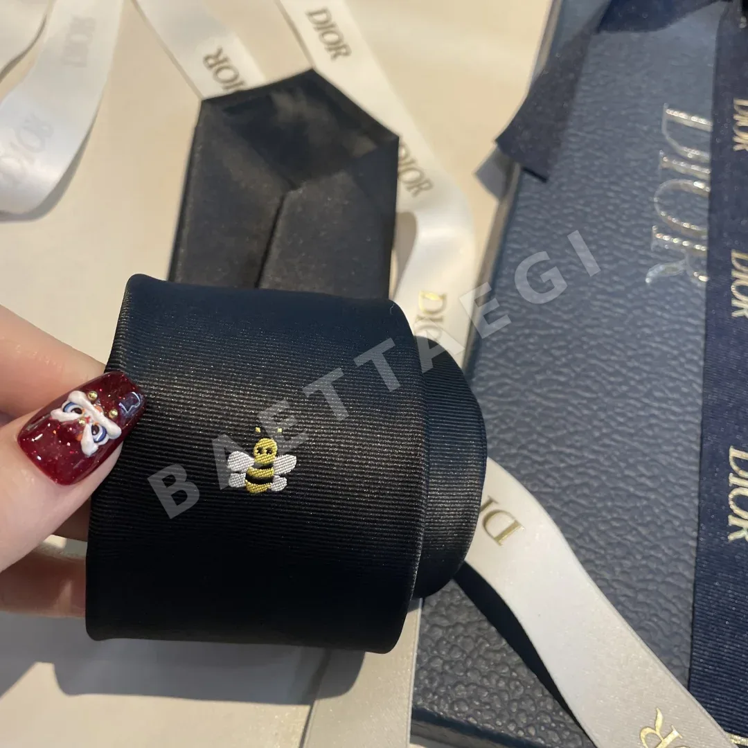 디올 D Bee 자카드 넥타이 상세 이미지 8
