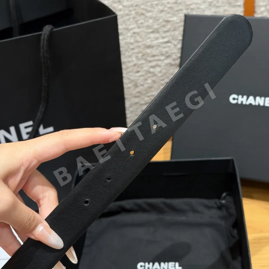 샤넬 리버시블 카프스킨 버클 벨트 상세 이미지 7