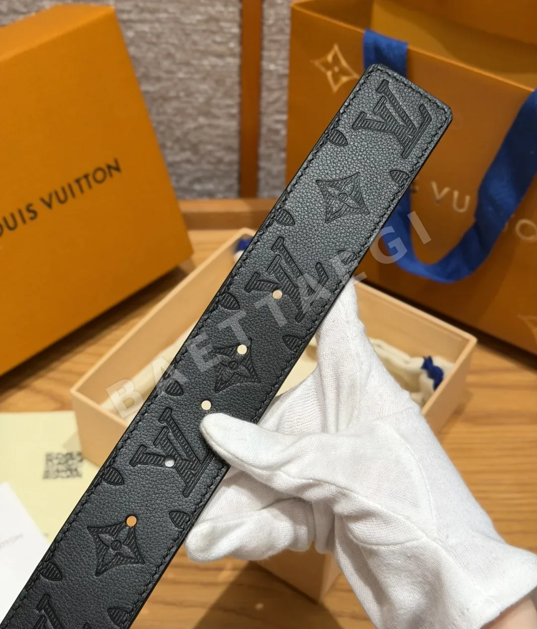 루이비통 이니셜 섀도우 40mm 리버서블 소가죽 벨트 상세 이미지 3