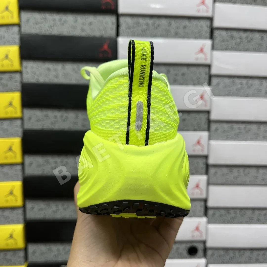 나이키 [XY] 보메로 플러스 IM2038-038 201681 Nike Vomero Plus 상세 이미지 6