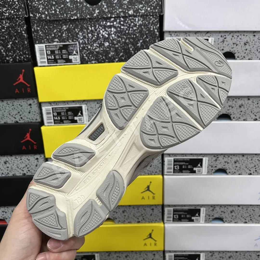 아식스 [ZC] 젤 NYC 1201A789-103 200329 Asics Gel-NYC Oyster Grey 상세 이미지 4