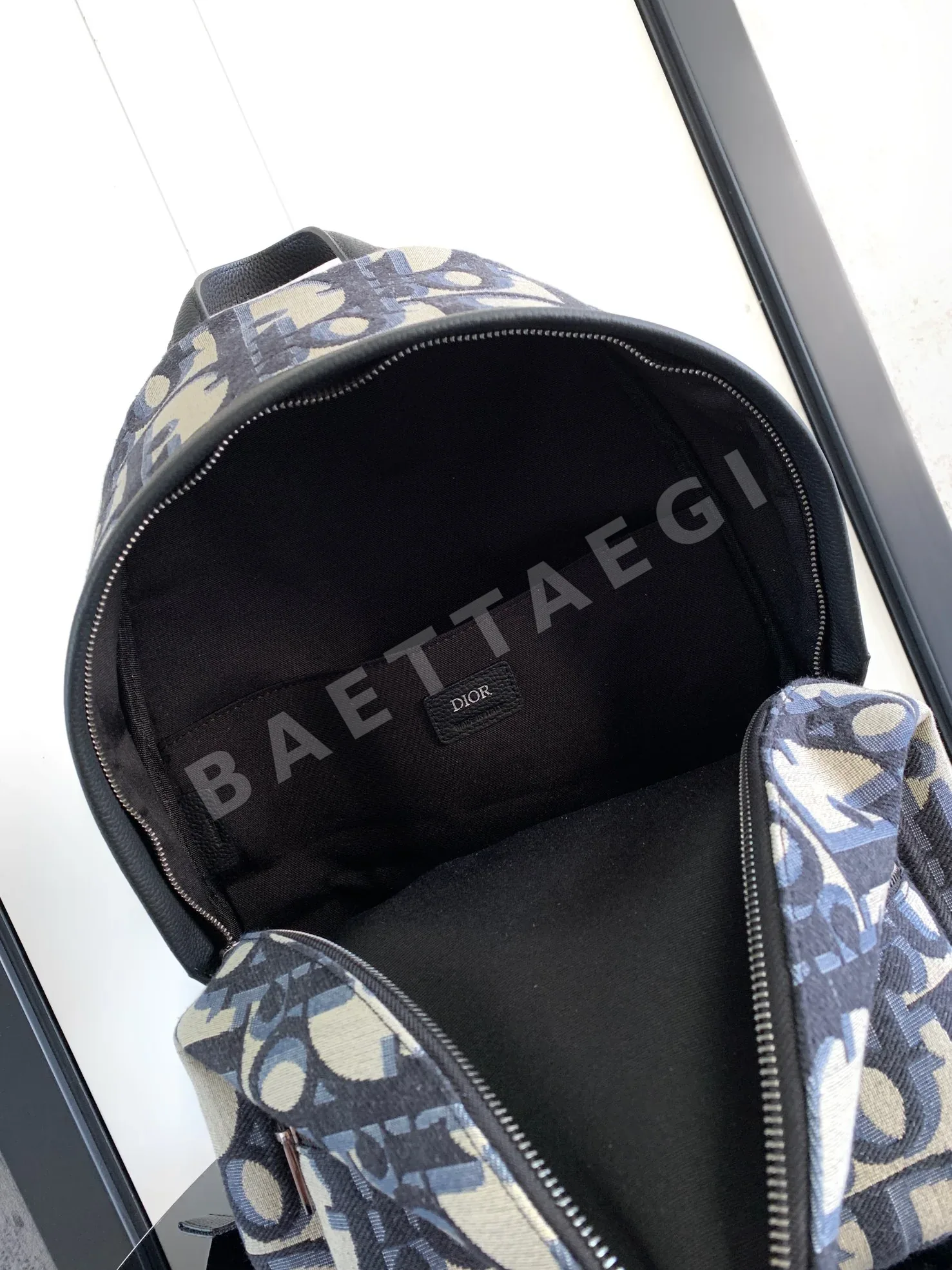 디올 라이더 백팩 상세 이미지 8