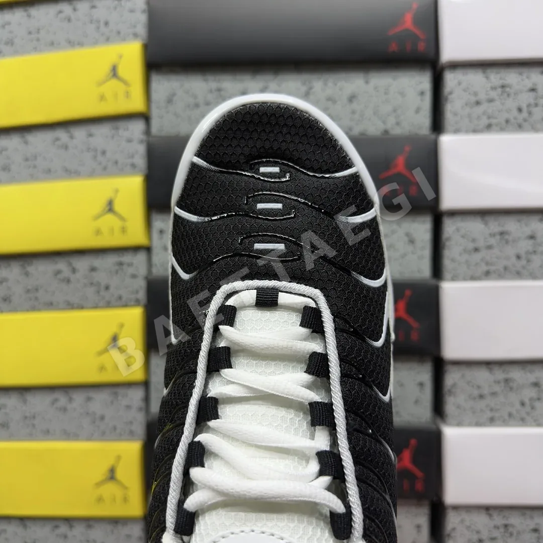 나이키 [BD] 에어 맥스 플러스 CT1094-102 201908 Nike Air Max Plus White Black Metallic 상세 이미지 7