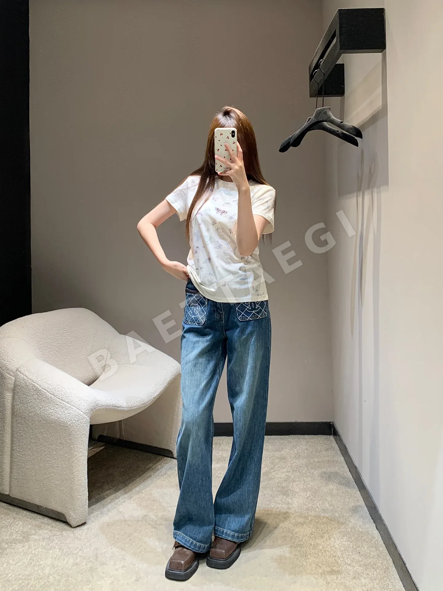디올 나비 프린트 크롭 코튼 반팔 티셔츠 상세 이미지 4