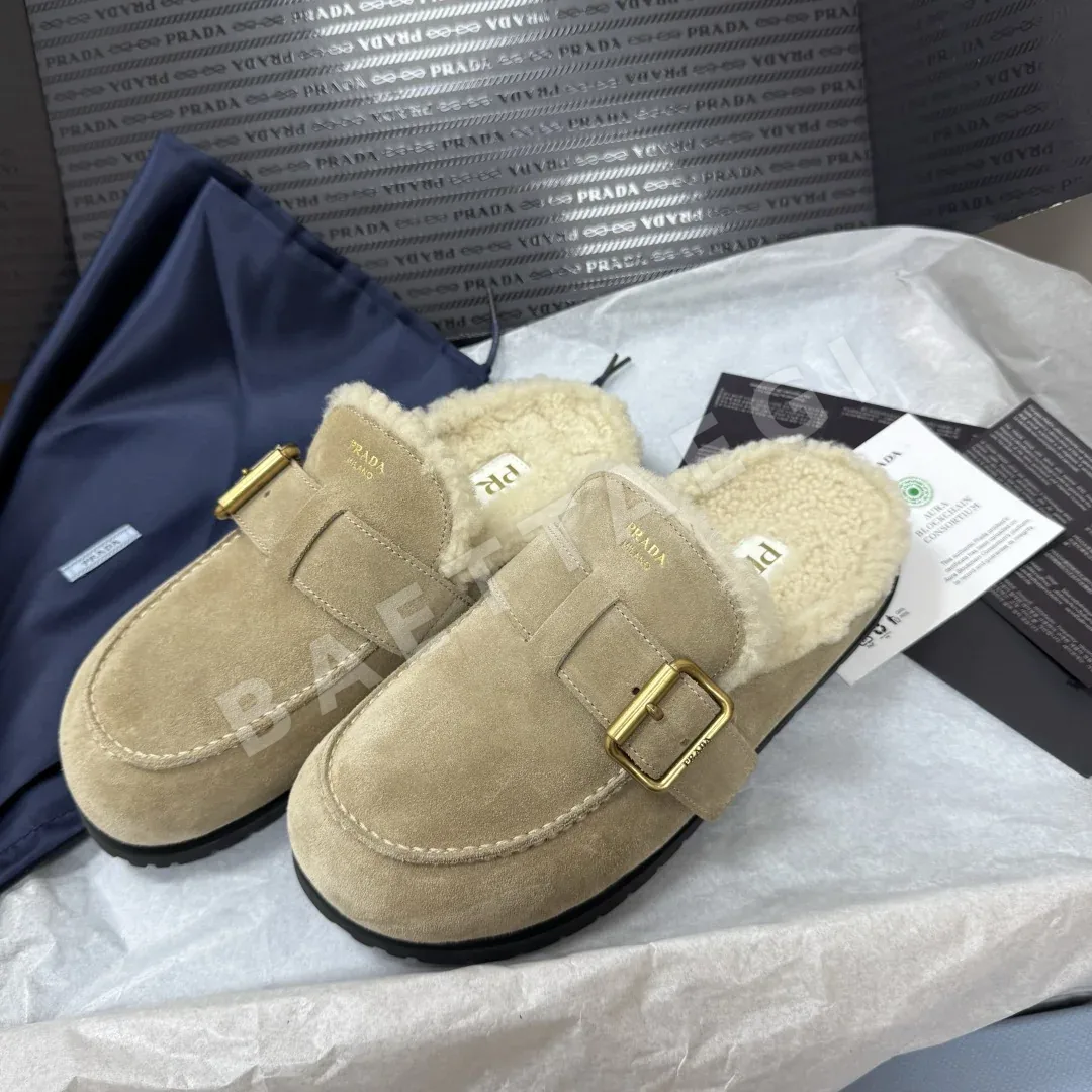 프라다 샌들 버건디 가죽 기하학 무늬 솔 상세 이미지 2