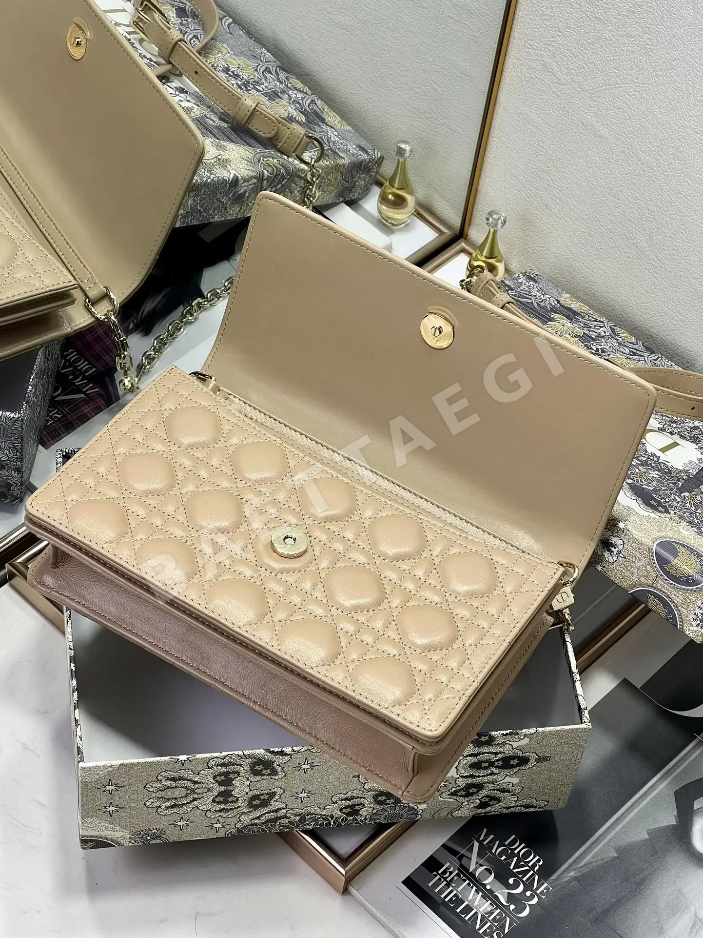 디올 미스 램스킨 토트백 상세 이미지 8