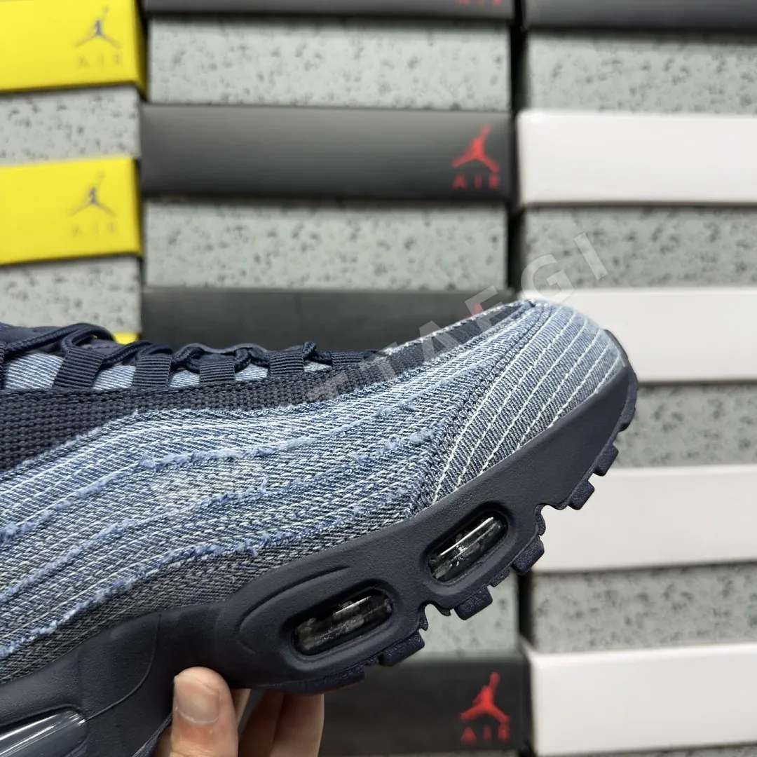 나이키 [GX] 에어 맥스 95 OG 블루 HM4743-400 201753 Nike Air Max 95 OG Obsidian 상세 이미지 5