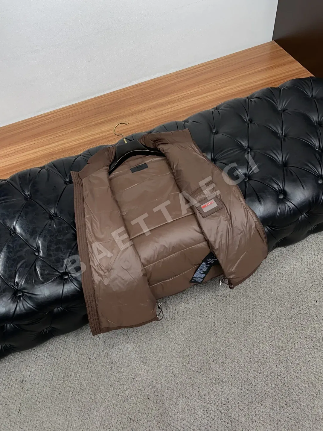 프라다 화이트 덕다운 남성 조끼 상세 이미지 7