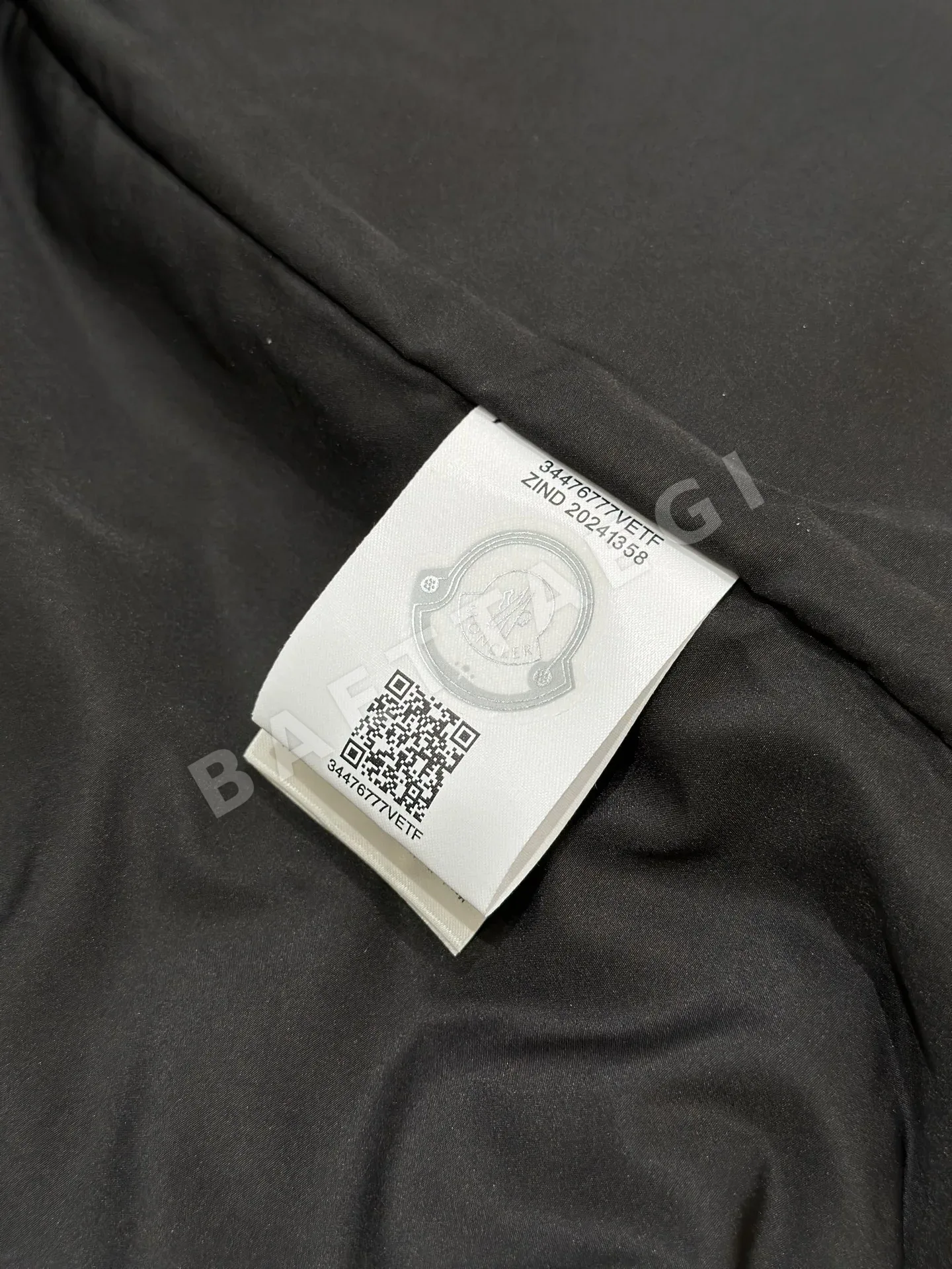 몽클레르 스탠드 카라 경량 방풍 자켓 상세 이미지 9