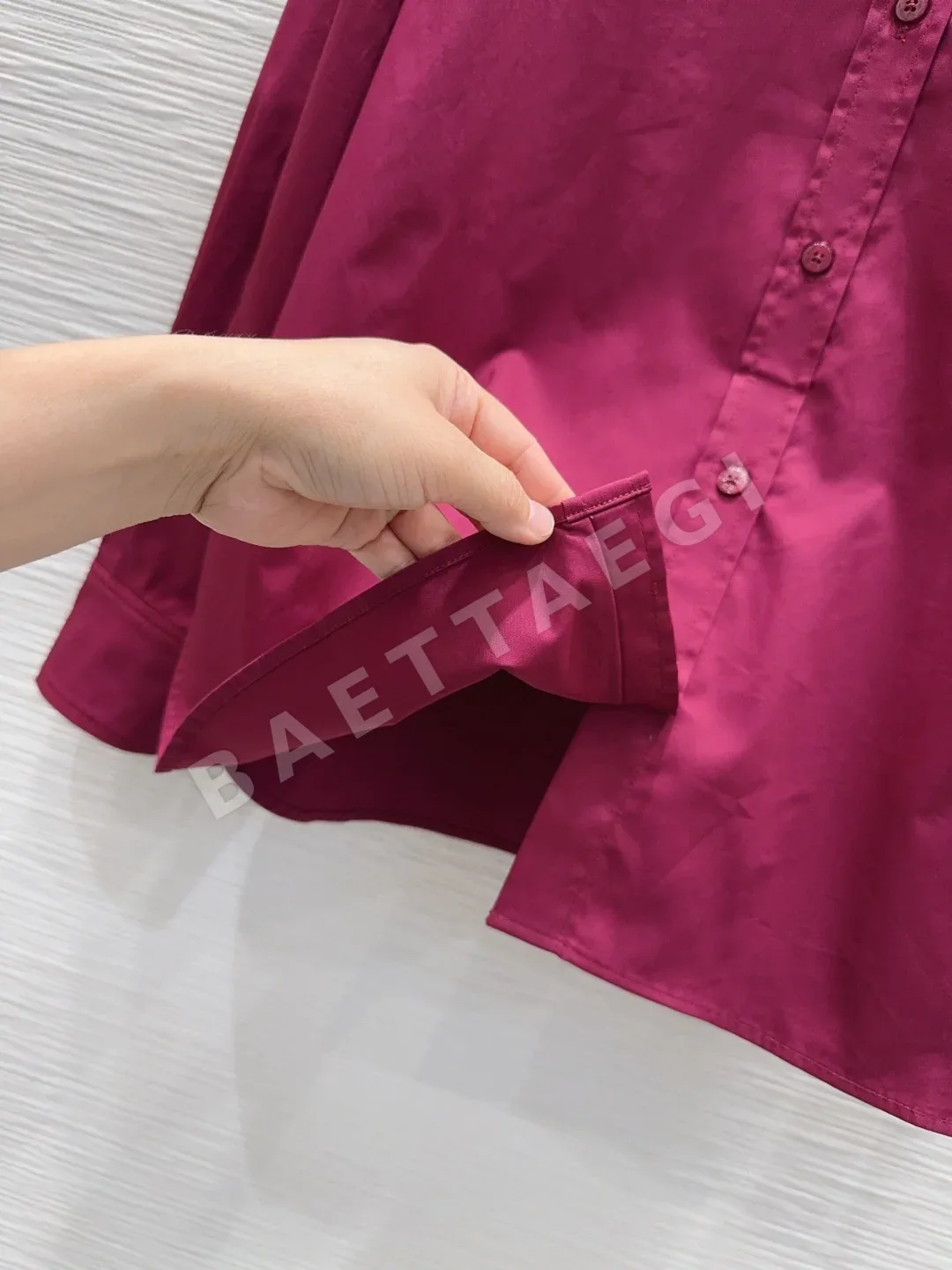 에르메스 입체 커팅 여성 셔츠 상세 이미지 5
