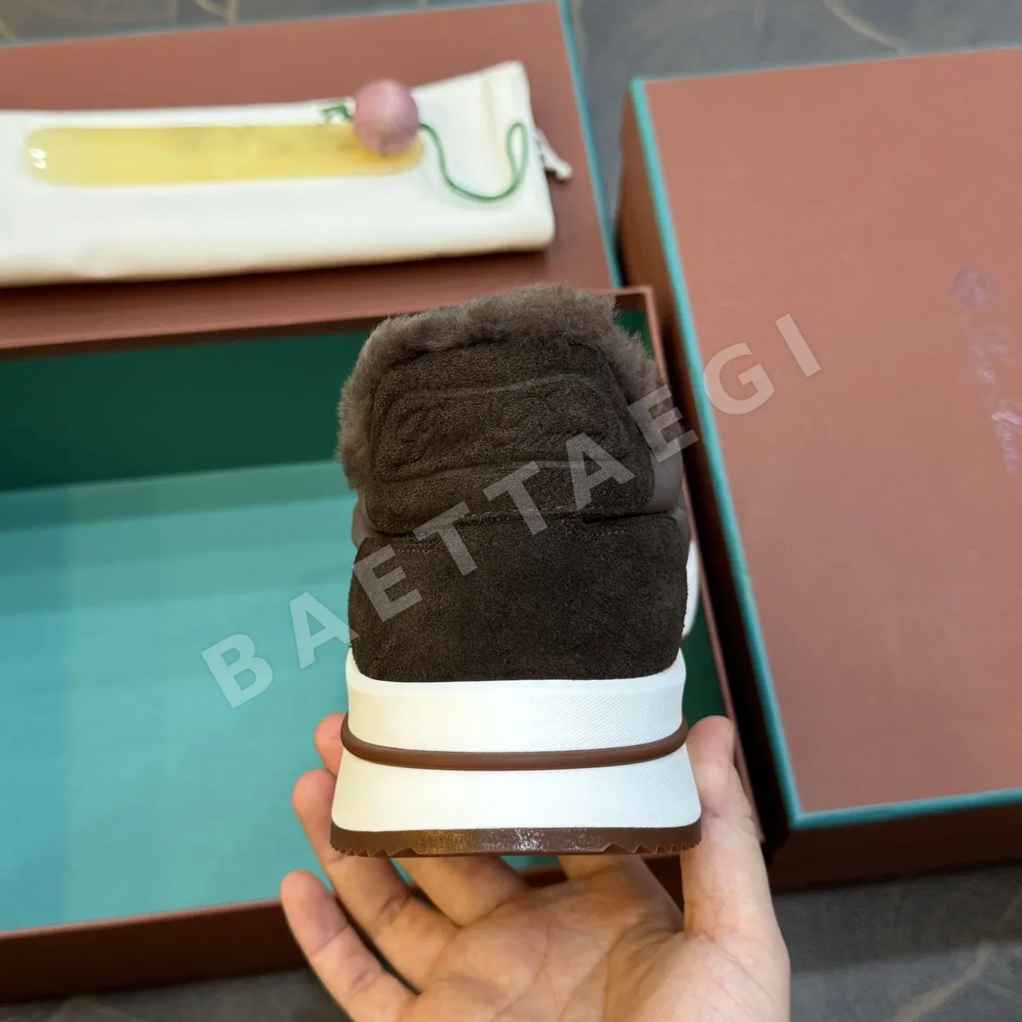 로로피아나 스니커즈 남성 울 상세 이미지 8