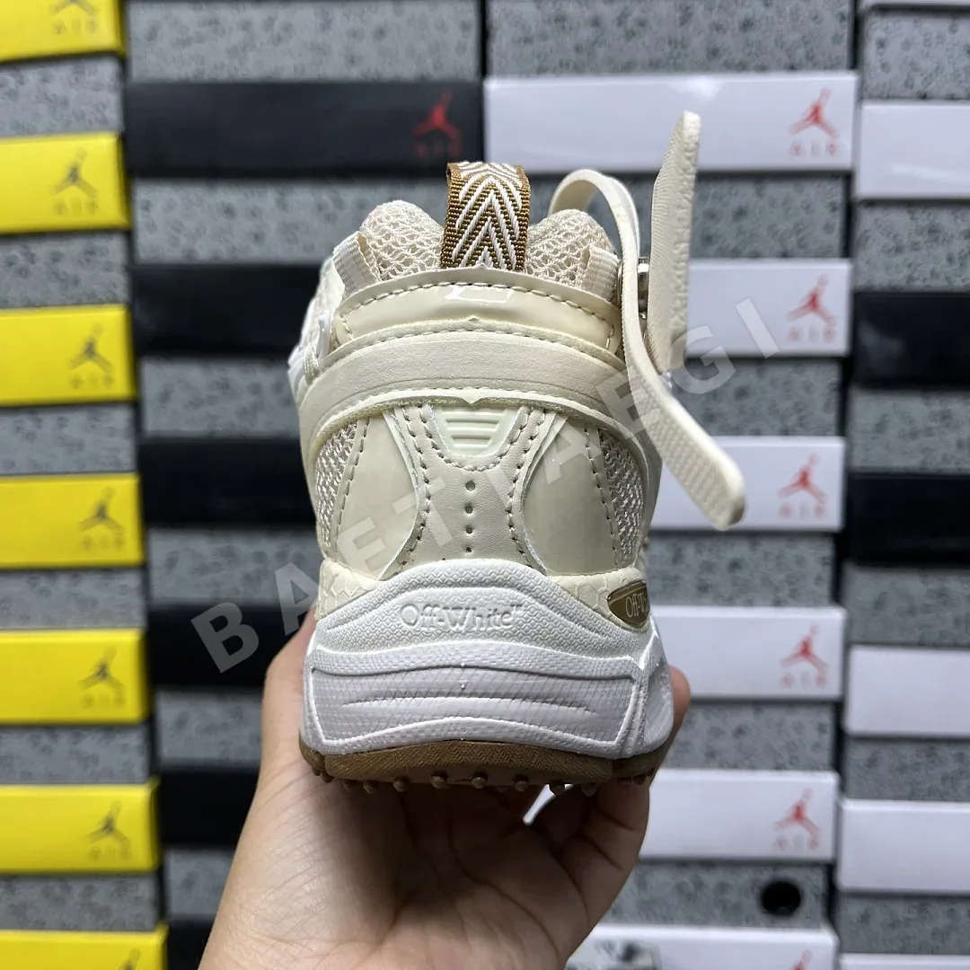 오프화이트 [GZ] 비 라이트 백 베이지 브라운 202459 Off White Be Right Back 상세 이미지 3