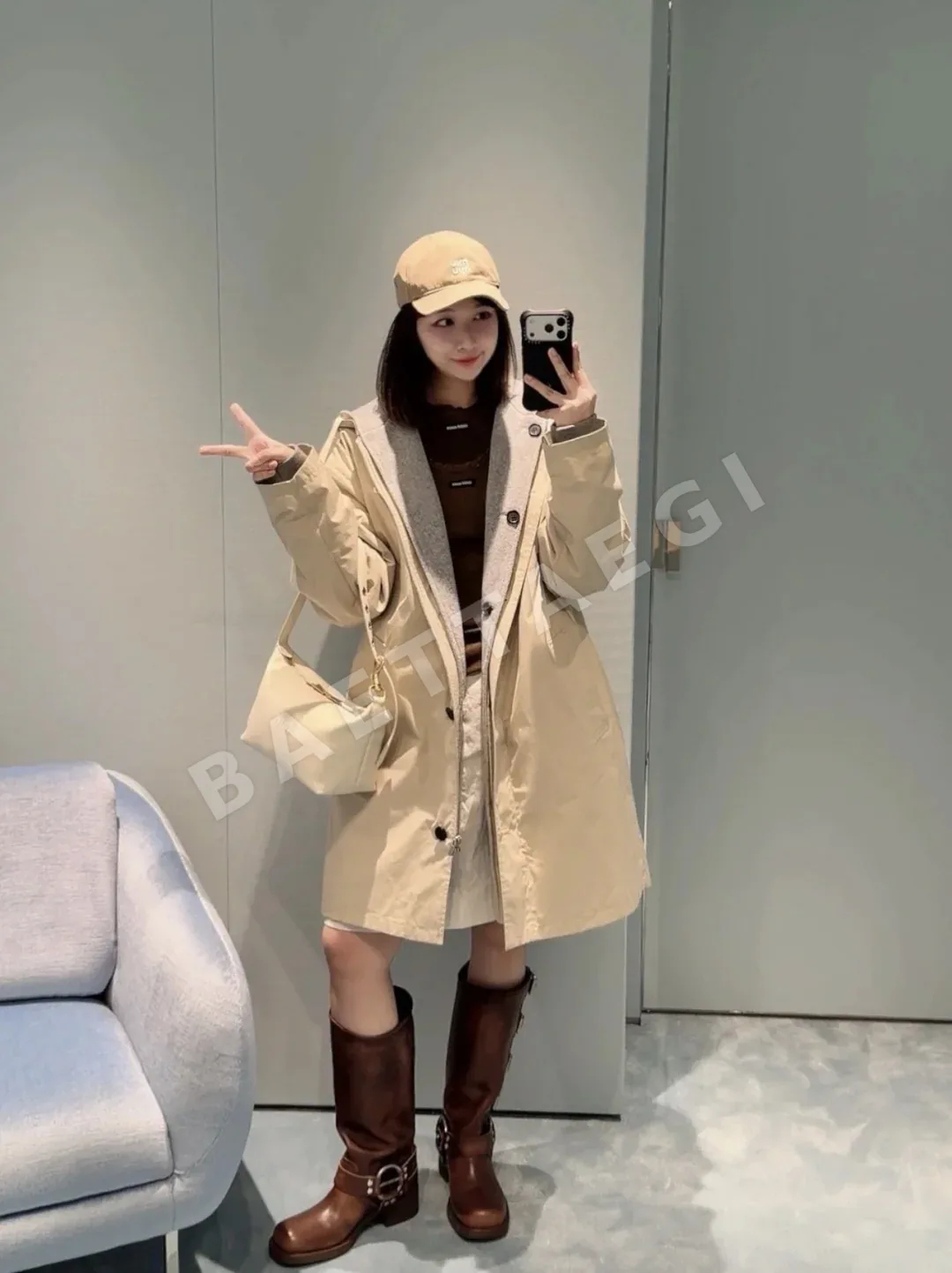 미우미우 탈착 후드 트렌치코트 투피스 자켓 상세 이미지 7