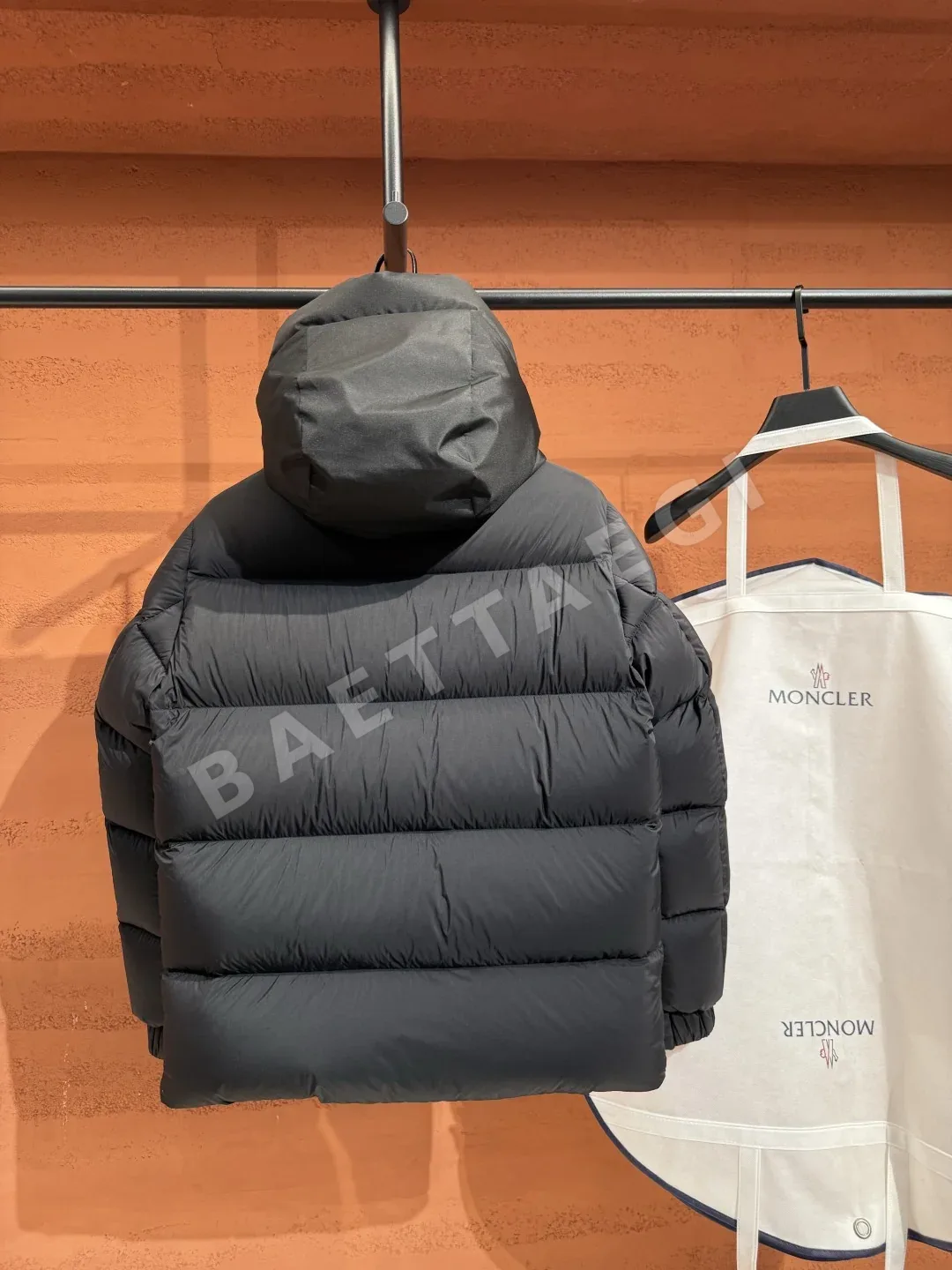 몽클레르 남성 패딩 점퍼 상세 이미지 8
