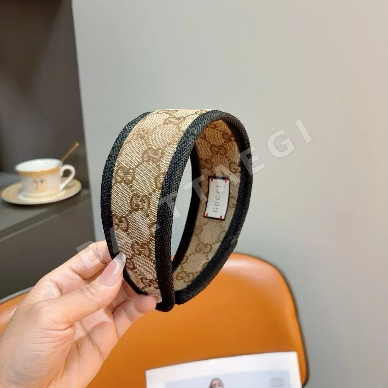 구찌 와이드 헤어밴드 184802