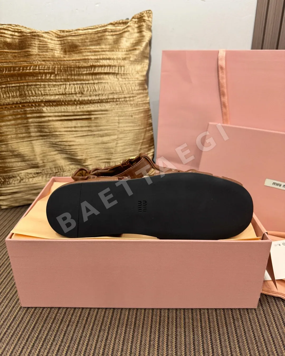 미우미우 신발 상세 이미지 9