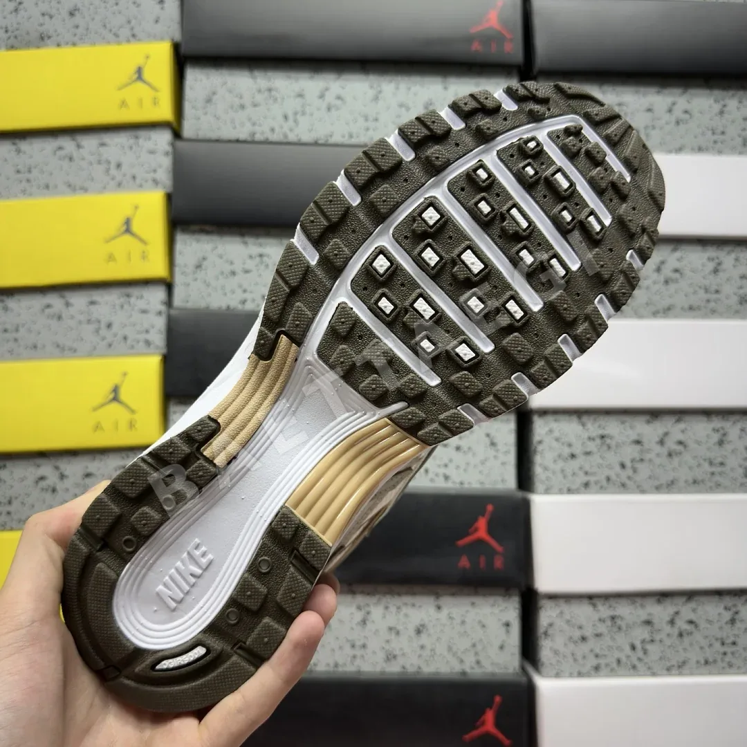 나이키 [PE] P 6000 IO3496-104 201775 Nike P-6000 Sail Linen Dark Hazel 상세 이미지 3