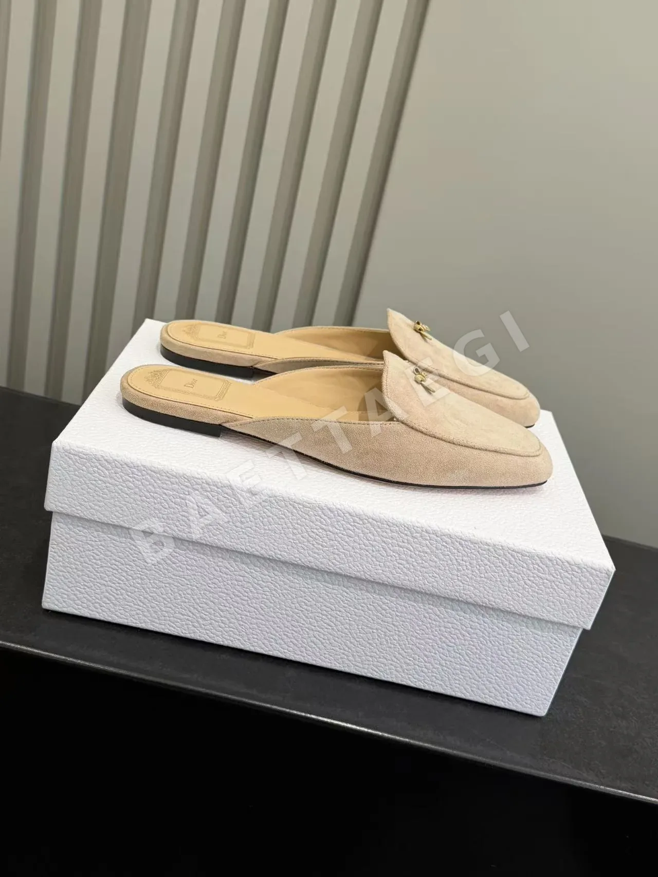 디올 보우 뮬러 리본 장식 뮬 95743