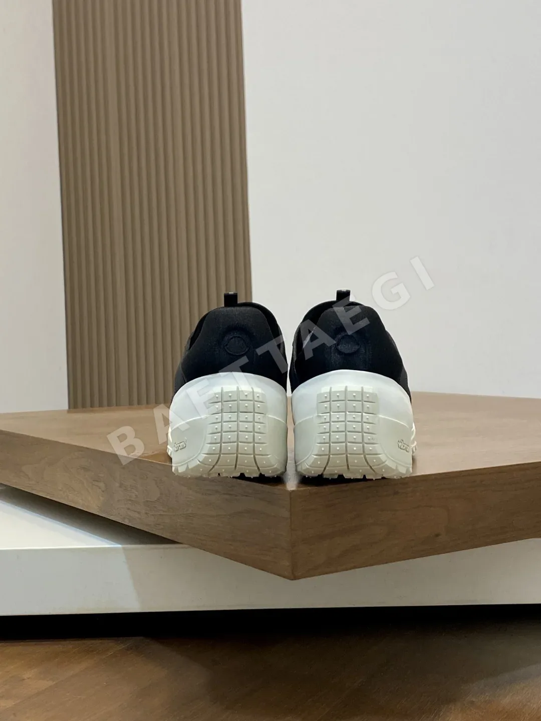몽클레르 메시 네오프렌 남성 스니커즈 상세 이미지 8