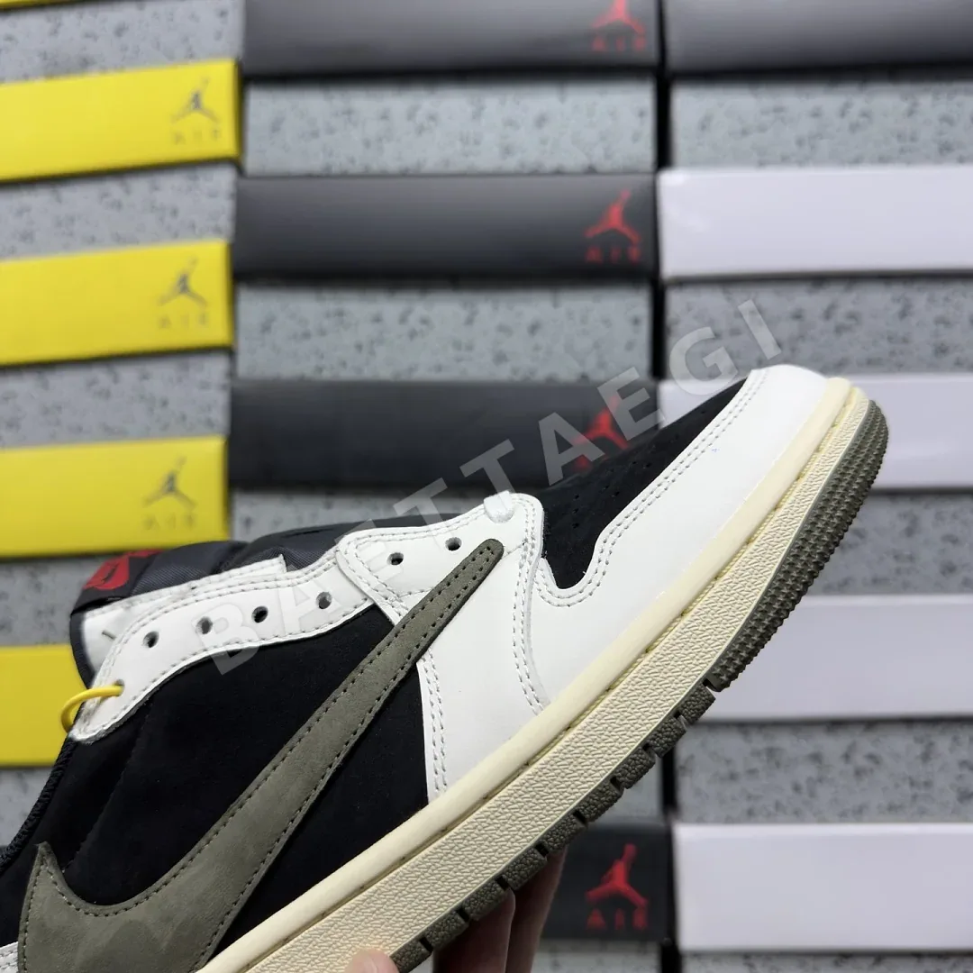 나이키 [GX] 조던 1 레트로 로우 OG SP DZ4137-106 201812 Nike Jordan 1 Retro Low OG SP 상세 이미지 2