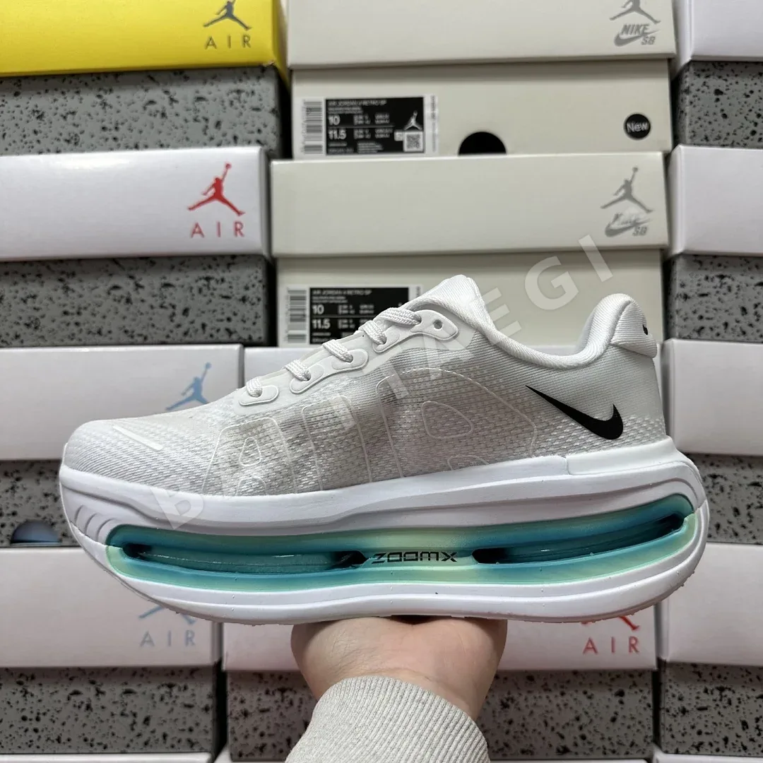 나이키 [5A] 보메로 프리미엄 화이트 블루 HQ2050-836 201640 Nike Vomero Premium 상세 이미지 4