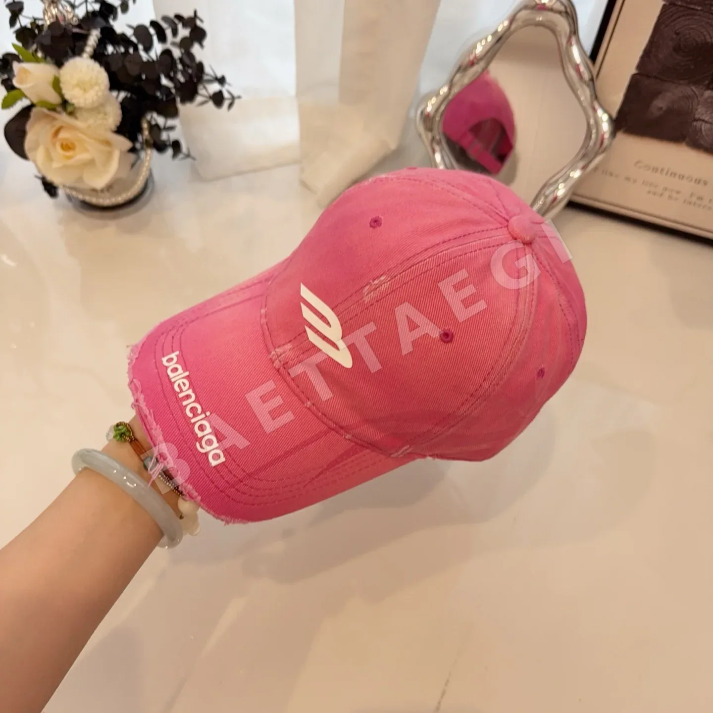 발렌시아가 데미지 가공 베이스볼 캡 상세 이미지 4