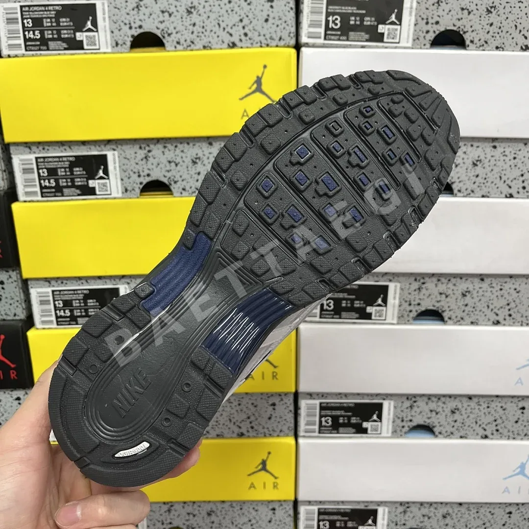 나이키 [CS] P 6000 화이트 그레이 IB3081-001 201533 Nike P-6000 Photon Dust Anthracite 상세 이미지 4