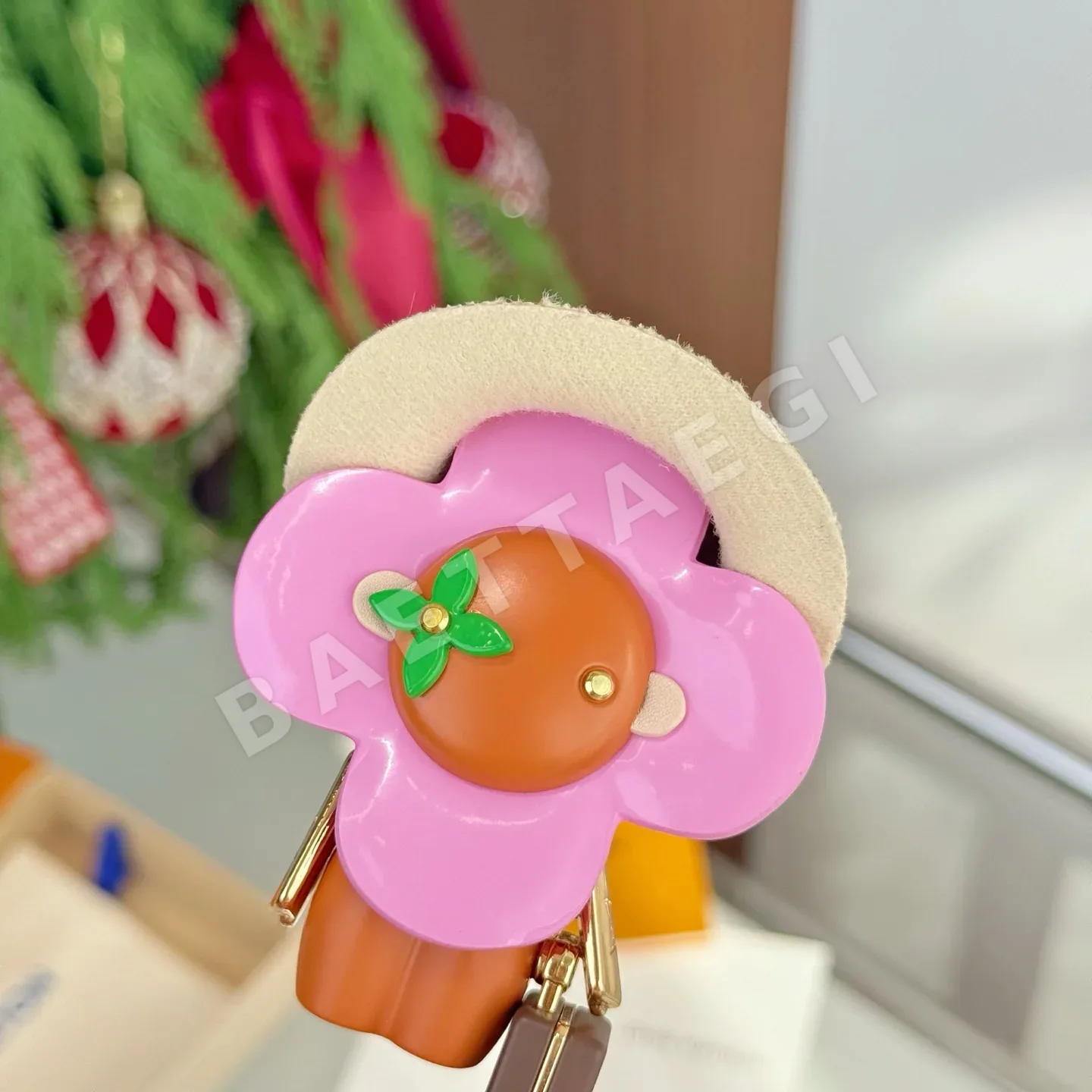 루이비통 비비앙 해바라기 키링 상세 이미지 9
