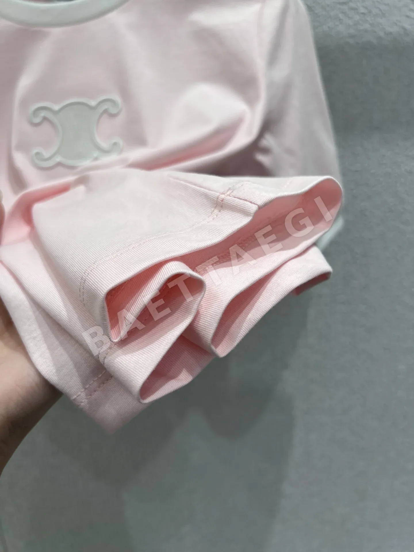 셀린느 자수 크롭 오버핏 슬림핏 반팔 티셔츠 상세 이미지 8