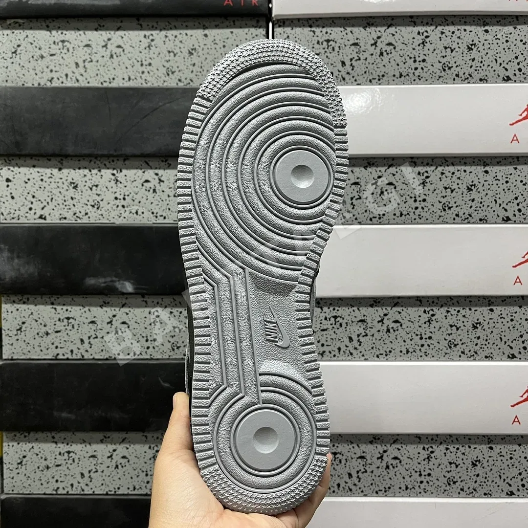 나이키 [GX] 에어 포스 1 로우 IO9974-010 201509 Nike Air Force 1 Low Syna Central Cee 상세 이미지 6