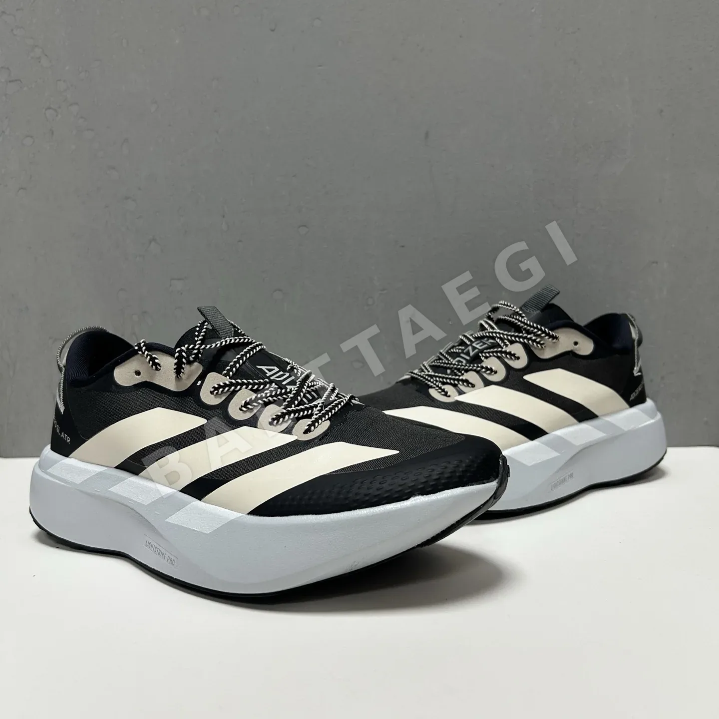 아디다스 신발 157704 Adidas Sneakers 상세 이미지 4
