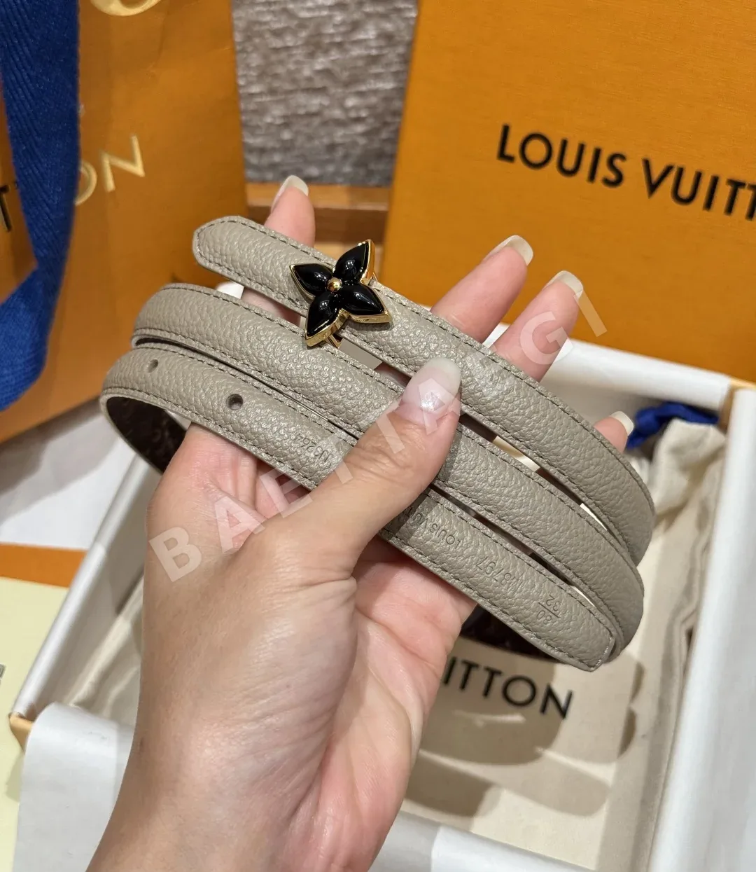 루이비통 미니 플라워그램 15mm 리버시블 벨트 상세 이미지 2