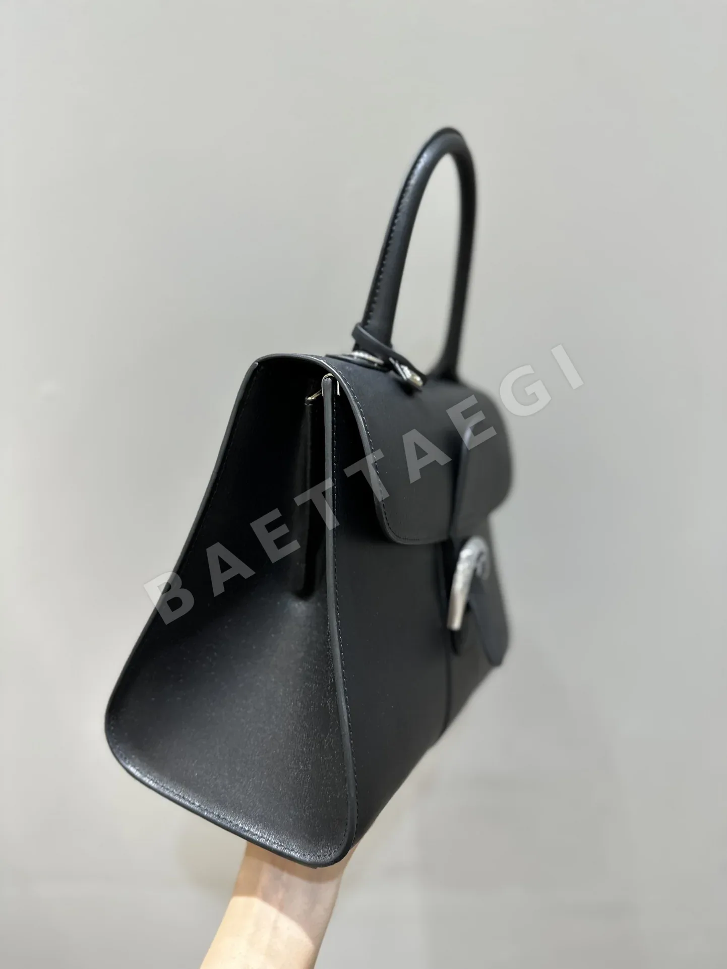 델보 더블 링 브릴리언트 박스 가죽 가방 상세 이미지 5