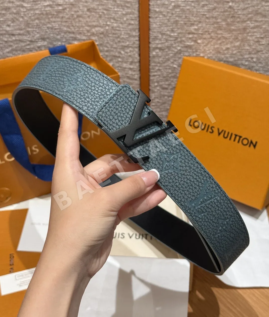 루이비통 이니셜 40mm 리버시블 소가죽 벨트 상세 이미지 3
