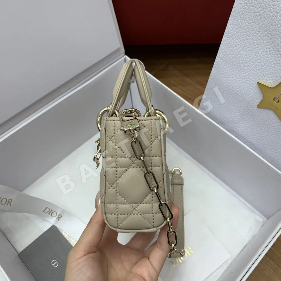 디올 레디 미니 숄더백 베이지 Lambskin 상세 이미지 5