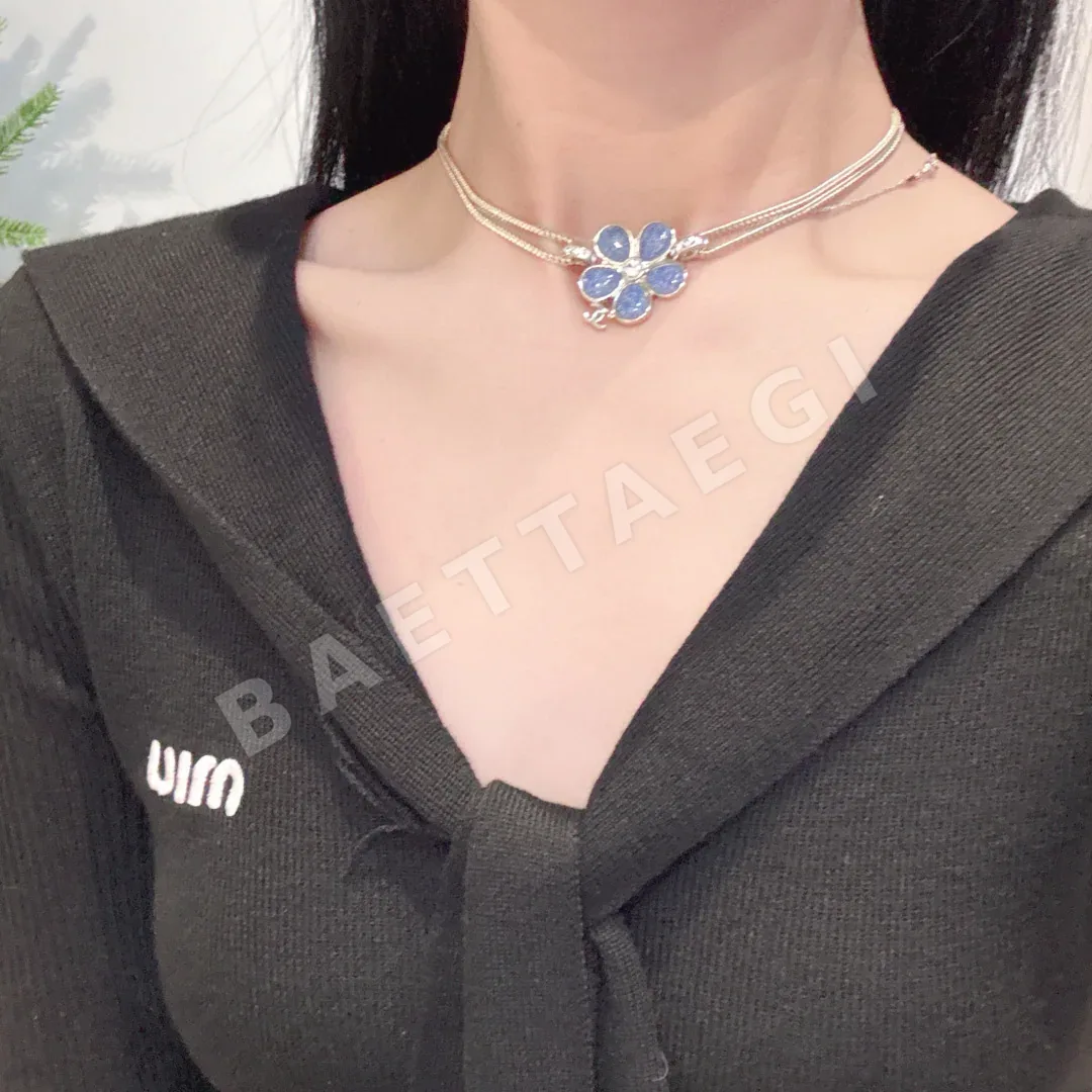 샤넬 25s 라이트골드 더블 C 별 장식 목걸이 153501