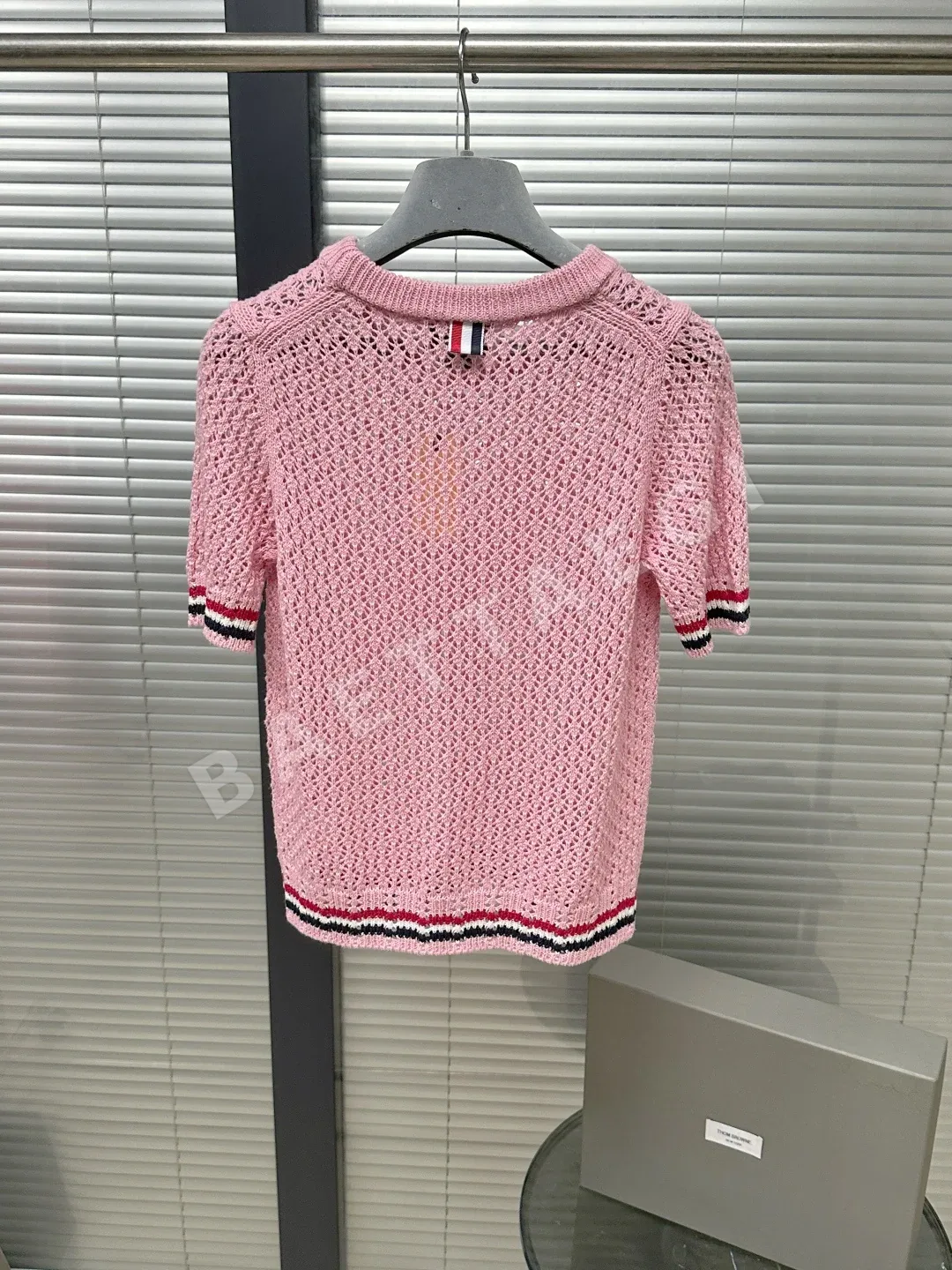 톰브라운 메시 시스루 크루넥 반팔 티셔츠 상세 이미지 3