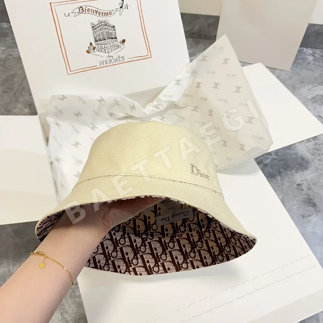 디올 리버시블 모노그램 버킷햇 상세 이미지 4