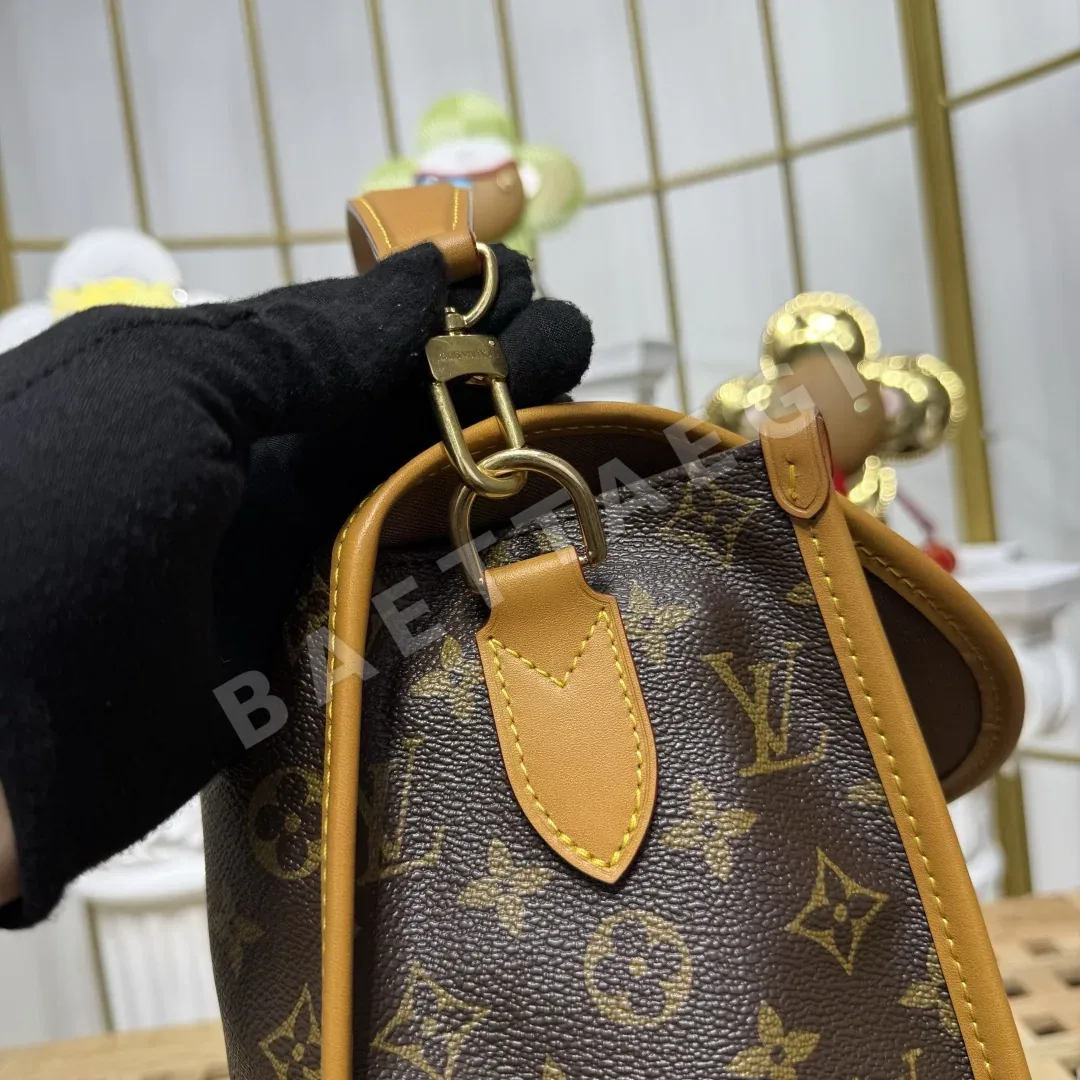 루이비통 제트랙 모노그램 핸드백 상세 이미지 8