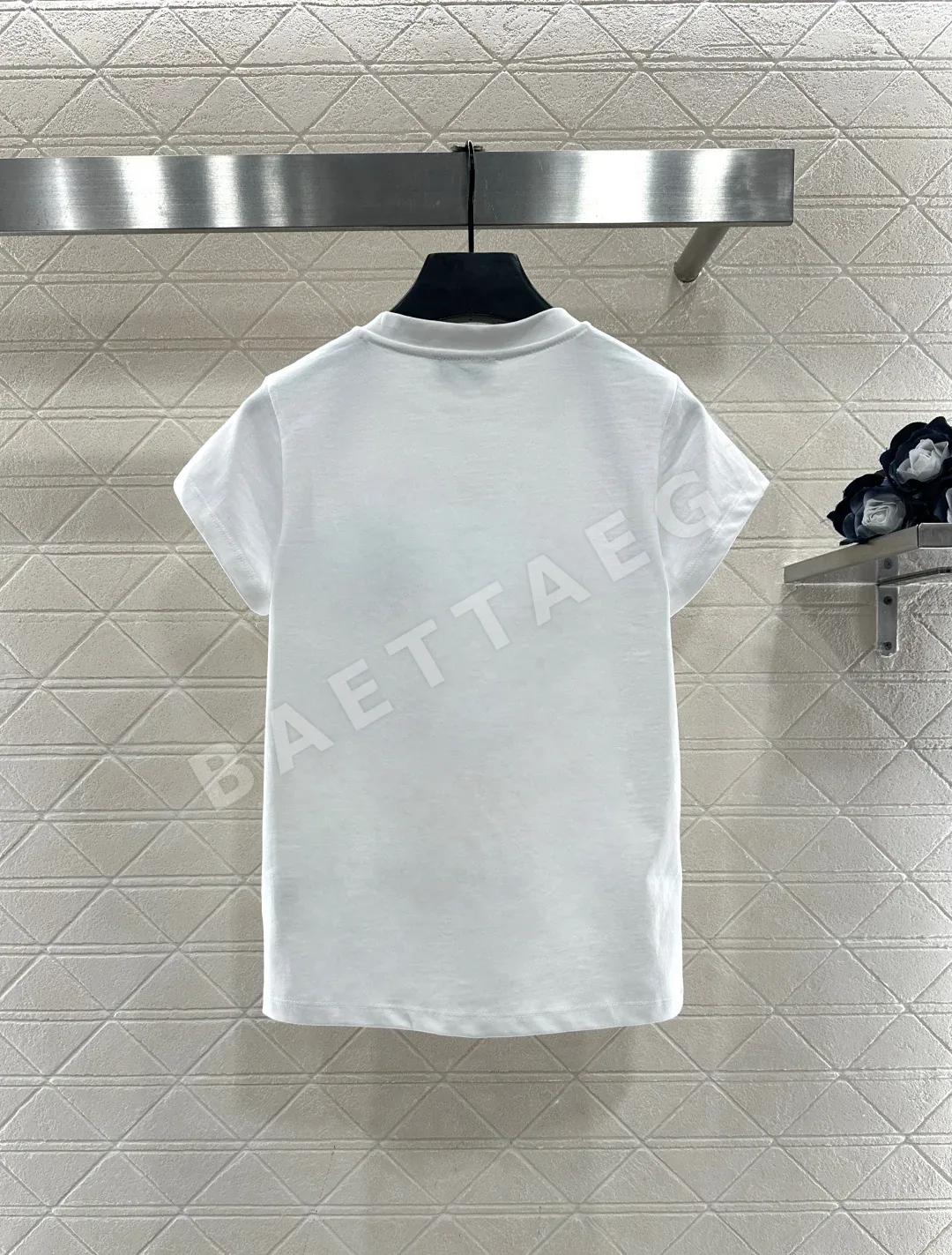 샤넬 까멜리아 로고 자수 반팔 티셔츠 6053 상세 이미지 8