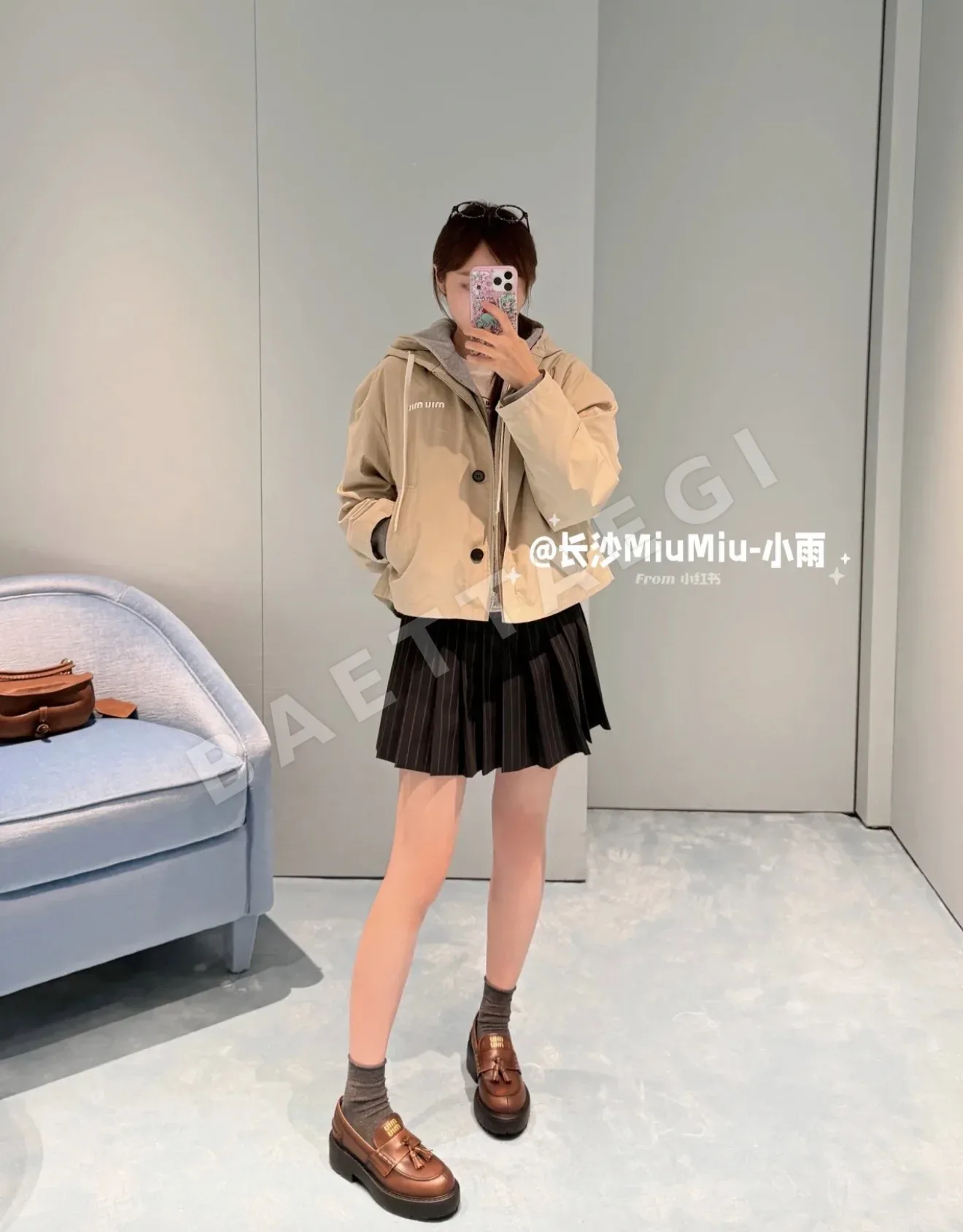 미우미우 후드 투피스 숏 자켓 상세 이미지 3