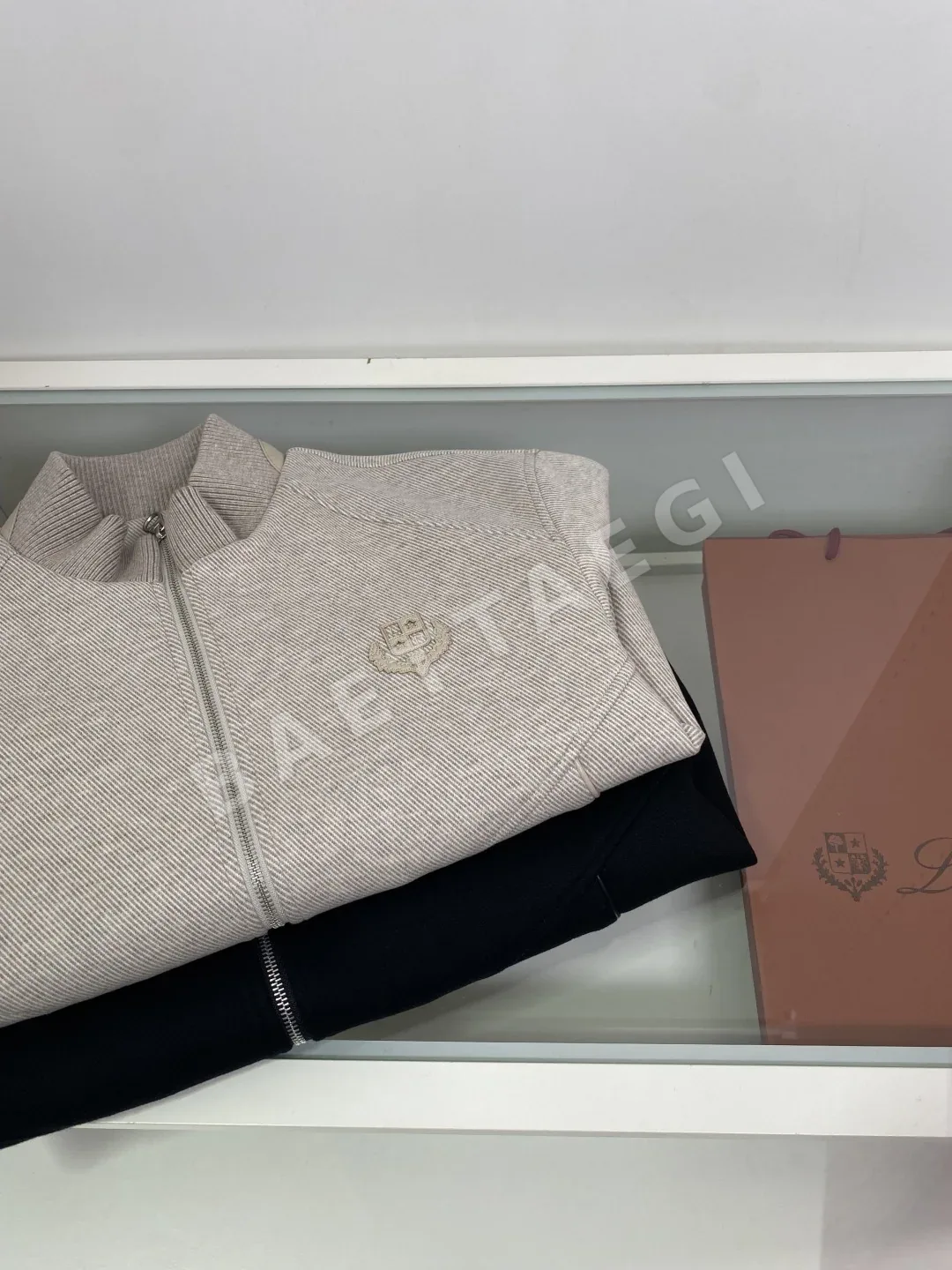 로로피아나 린넨 혼방 스탠드 카라 니트 자켓 상세 이미지 9