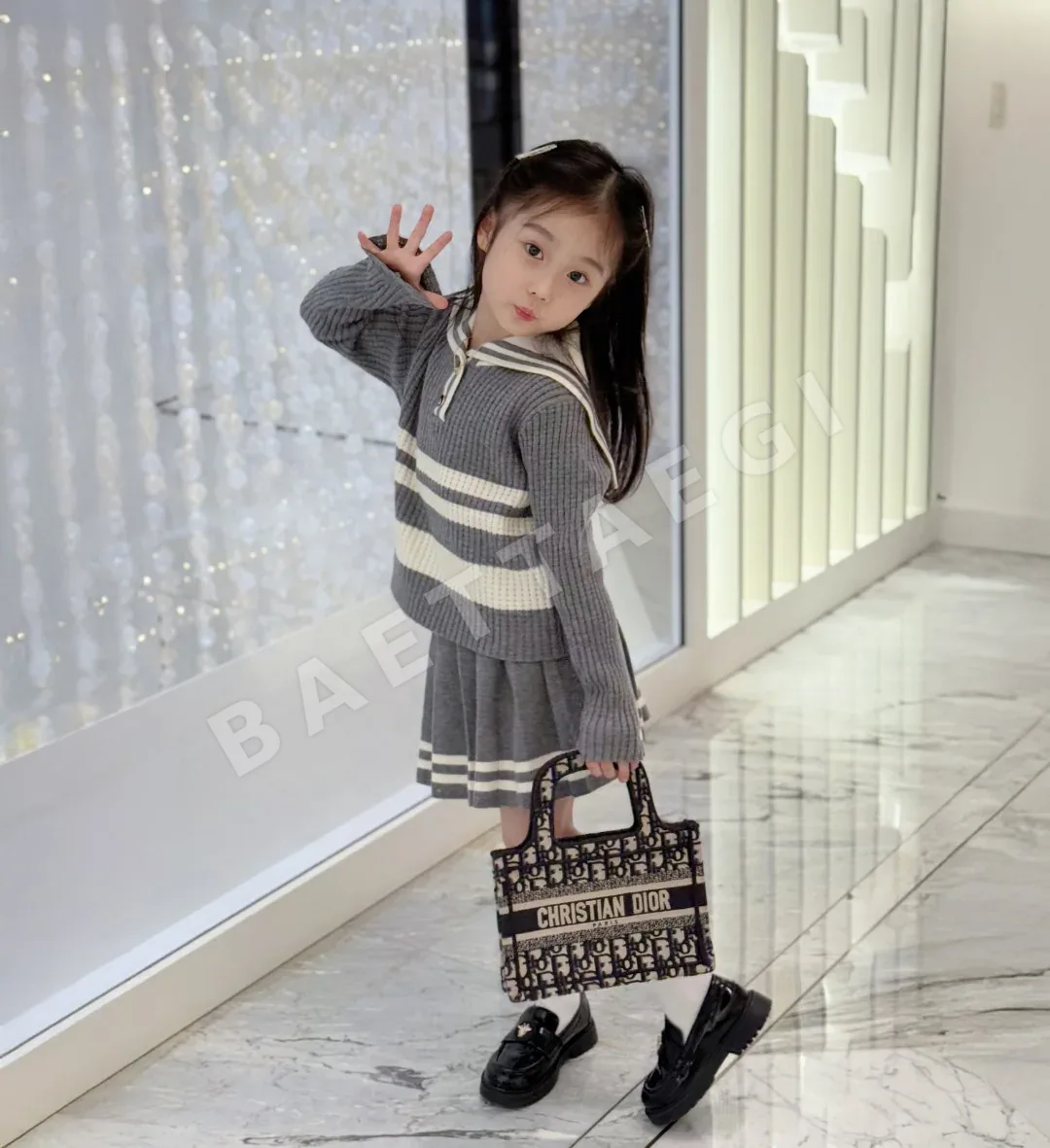 디올 키즈 세일러 카라 울 혼방 투피스 세트 상세 이미지 8