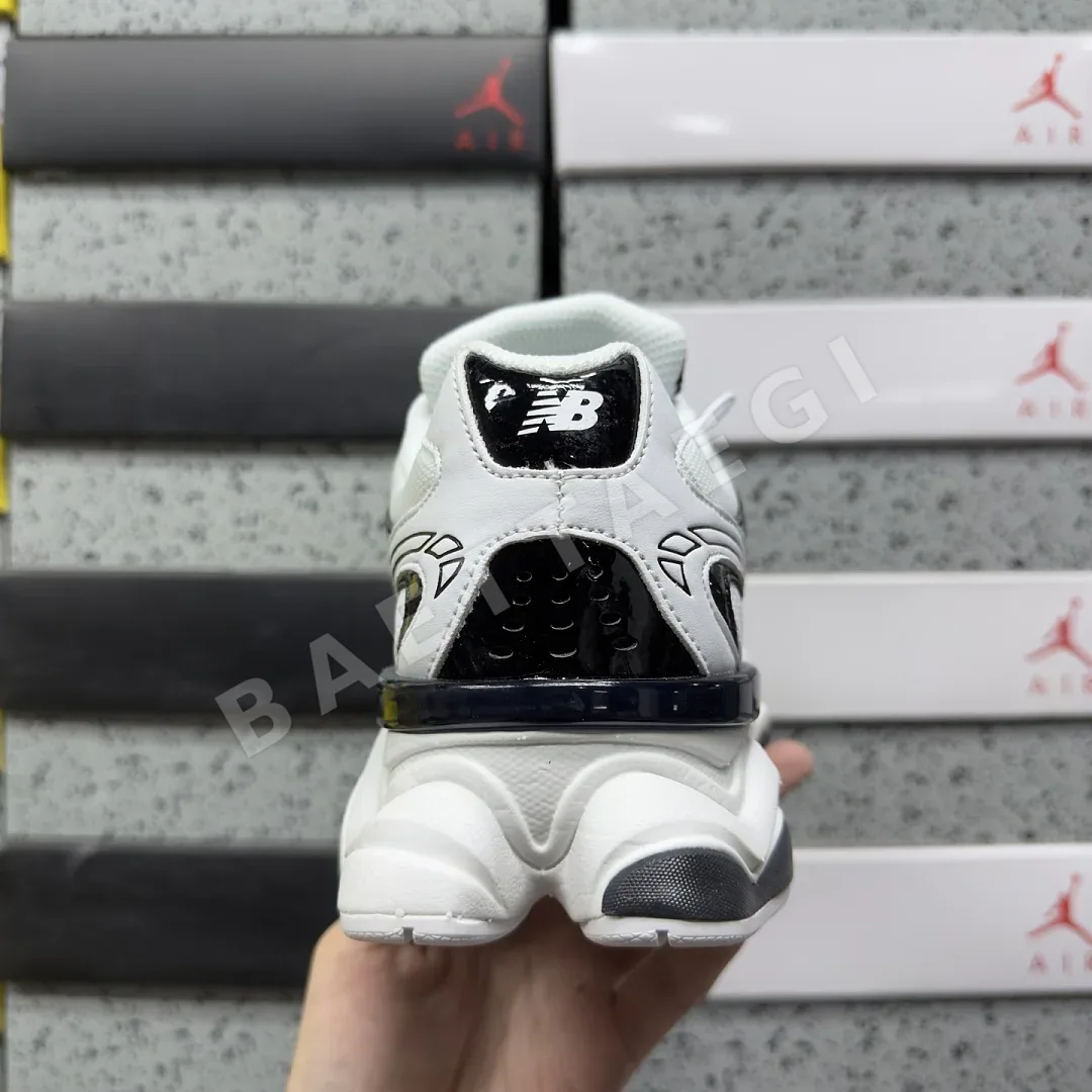 뉴발란스 [C] 9060R U906076M 202250 New Balance 9060R Black White 상세 이미지 3