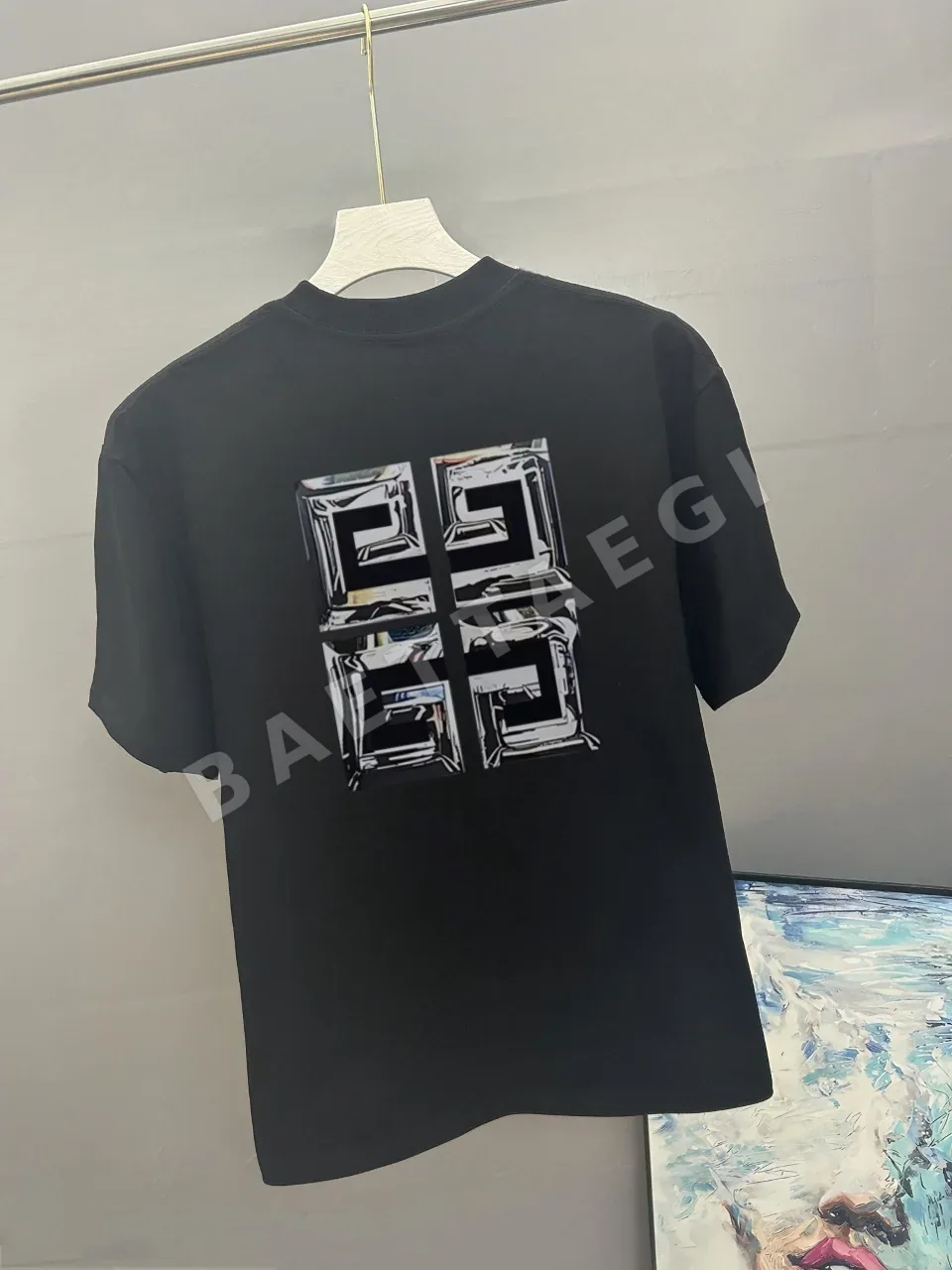 지방시 클래식 프린트 크루넥 반팔 티셔츠 상세 이미지 4