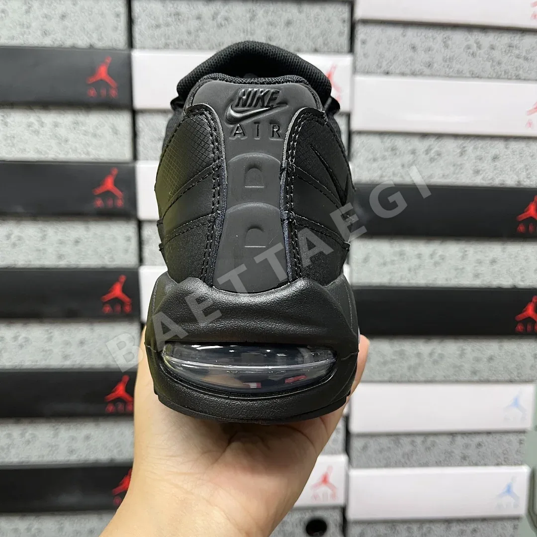 나이키 [WE] 에어 맥스 95 OG HM8755-001 201552 Nike Air Max 95 OG Big Bubble Black 상세 이미지 6